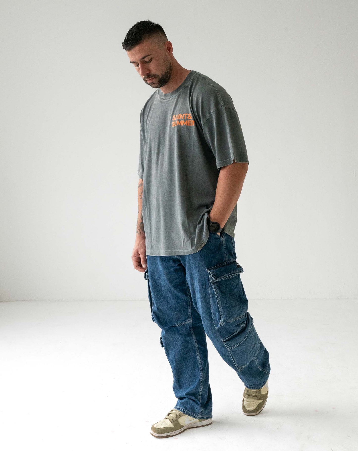 Unisex T-Shirt Char with Orange Logo