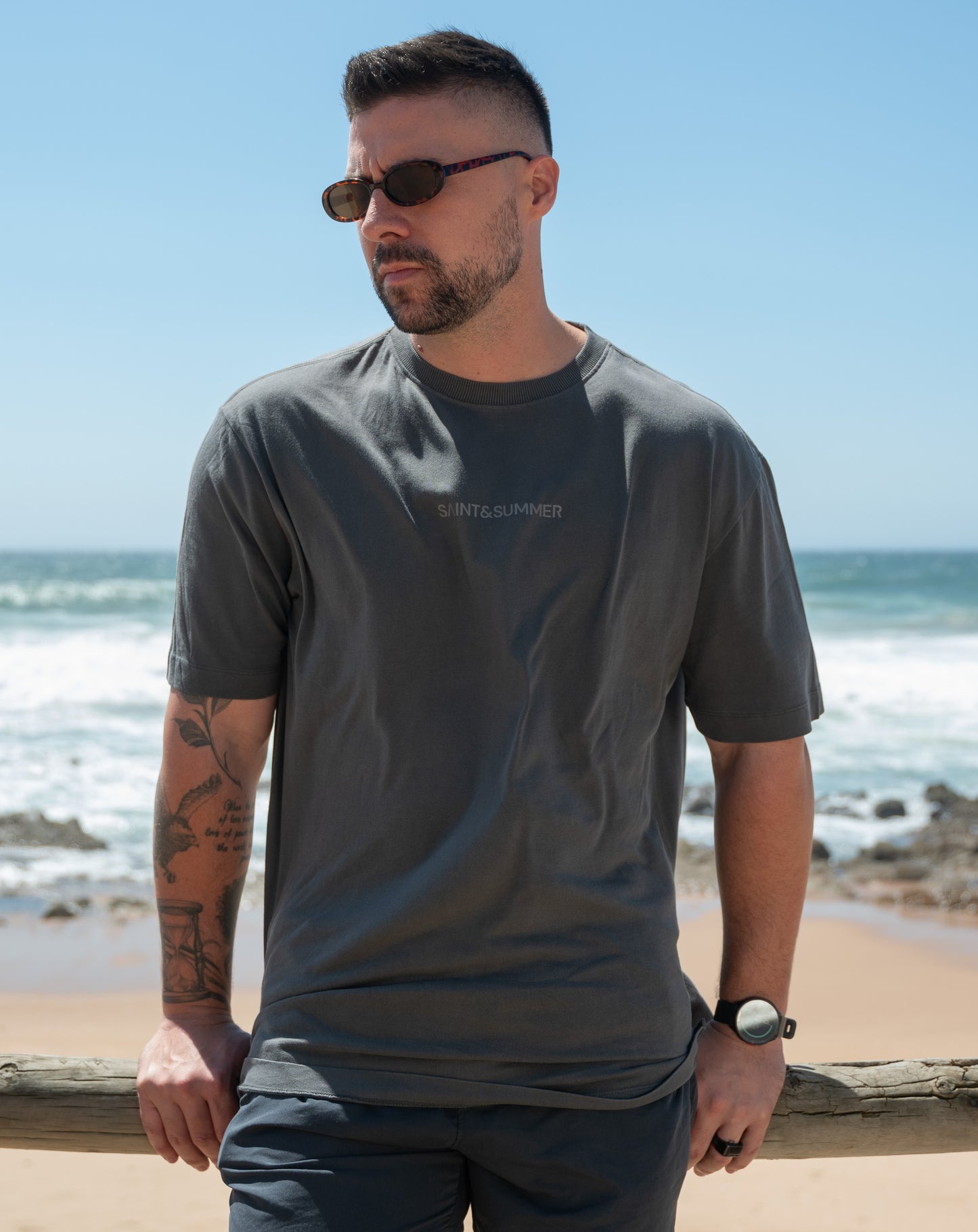 Mens Small Logo Pigment Tee: Charcoal