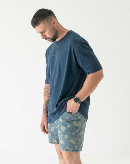 Mens Small Logo Pigment Tee: Navy