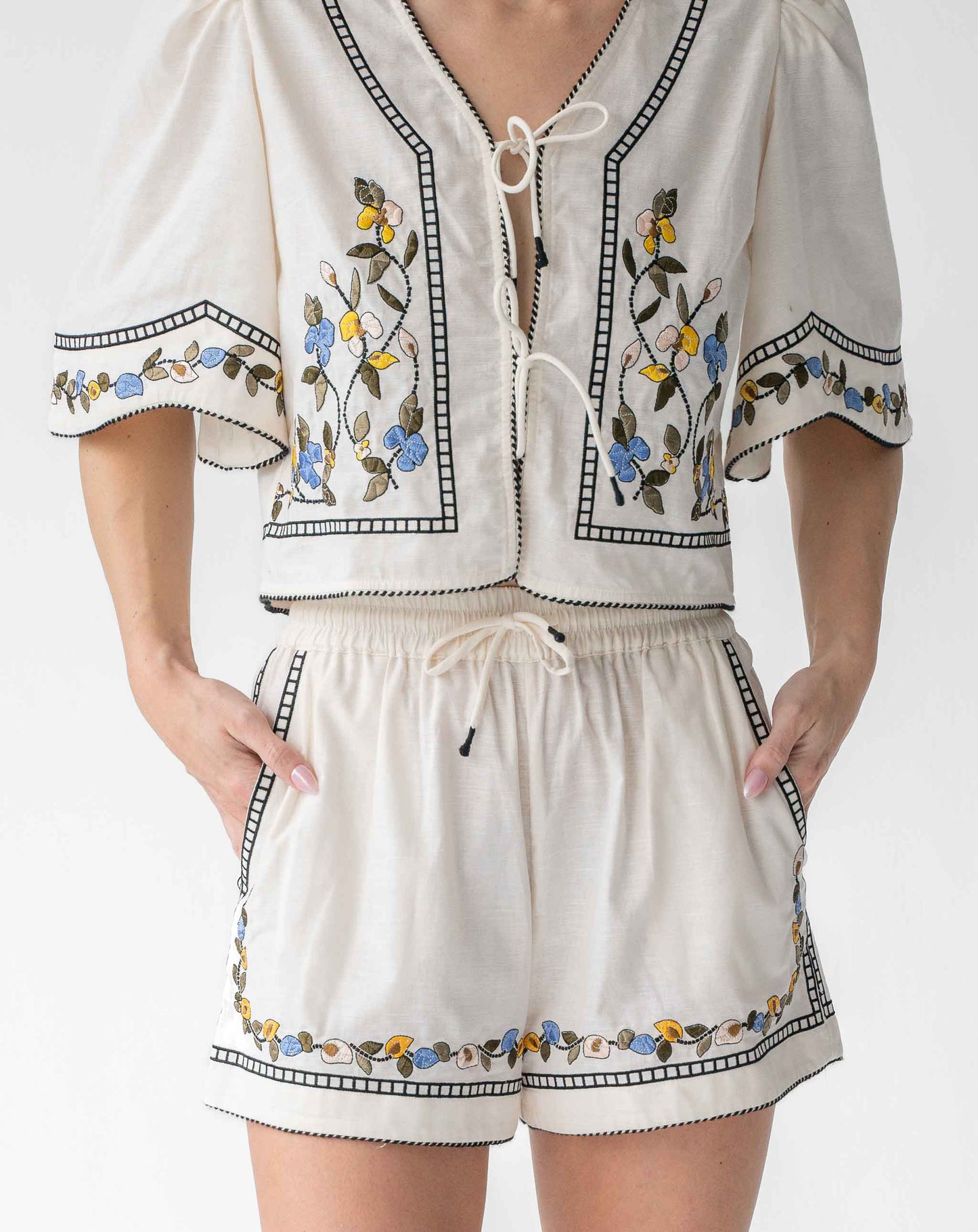 Ladies White & Floral Mia Shorts