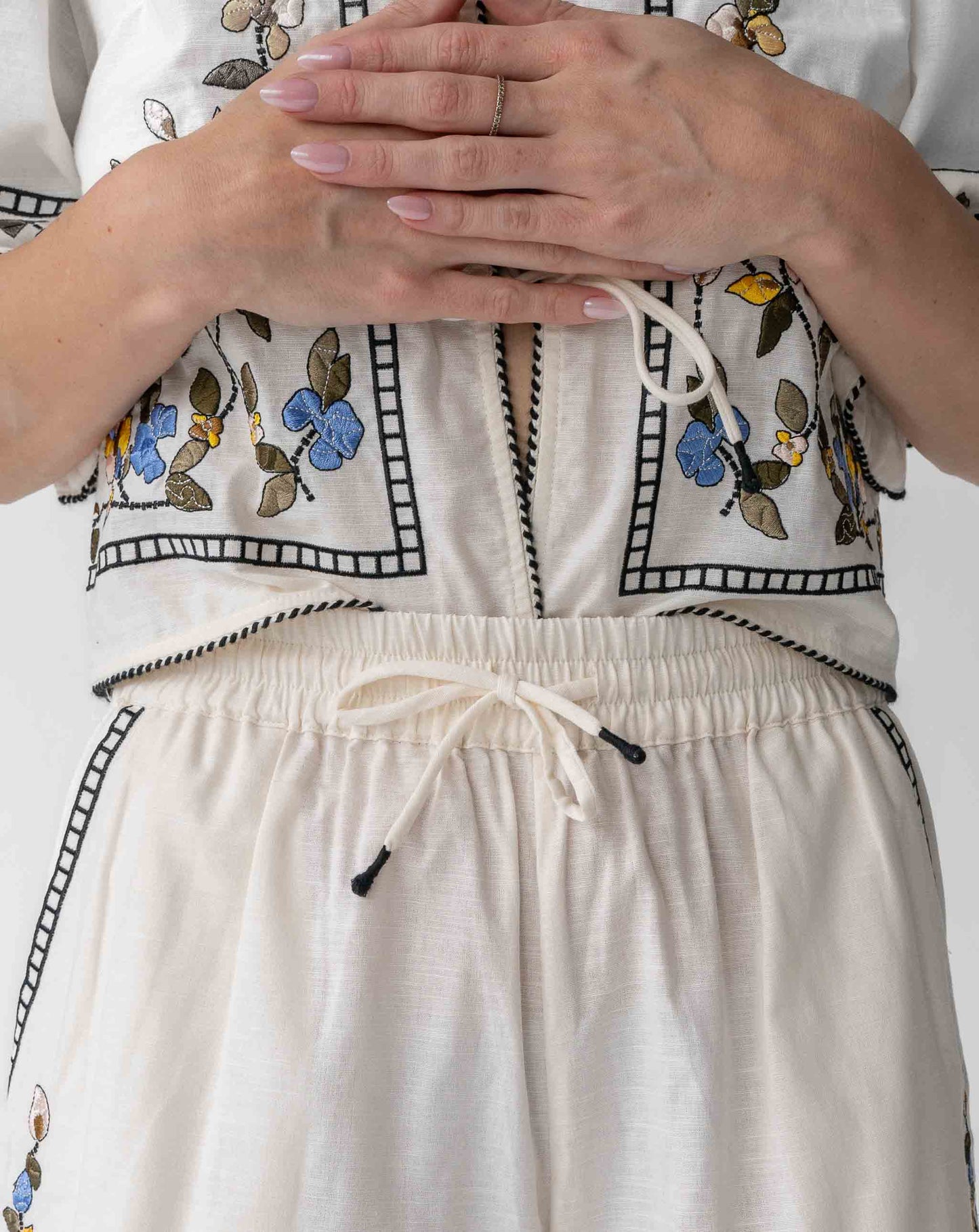 Ladies White & Floral Mia Shorts