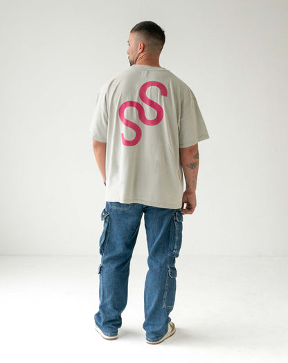 Unisex T-Shirt Snow Wash with Pink Logo