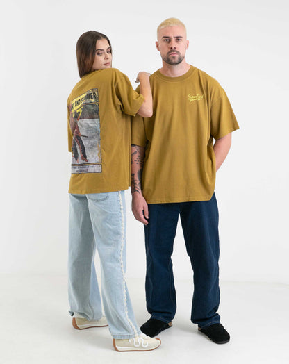 Unisex Spurred T-Shirt