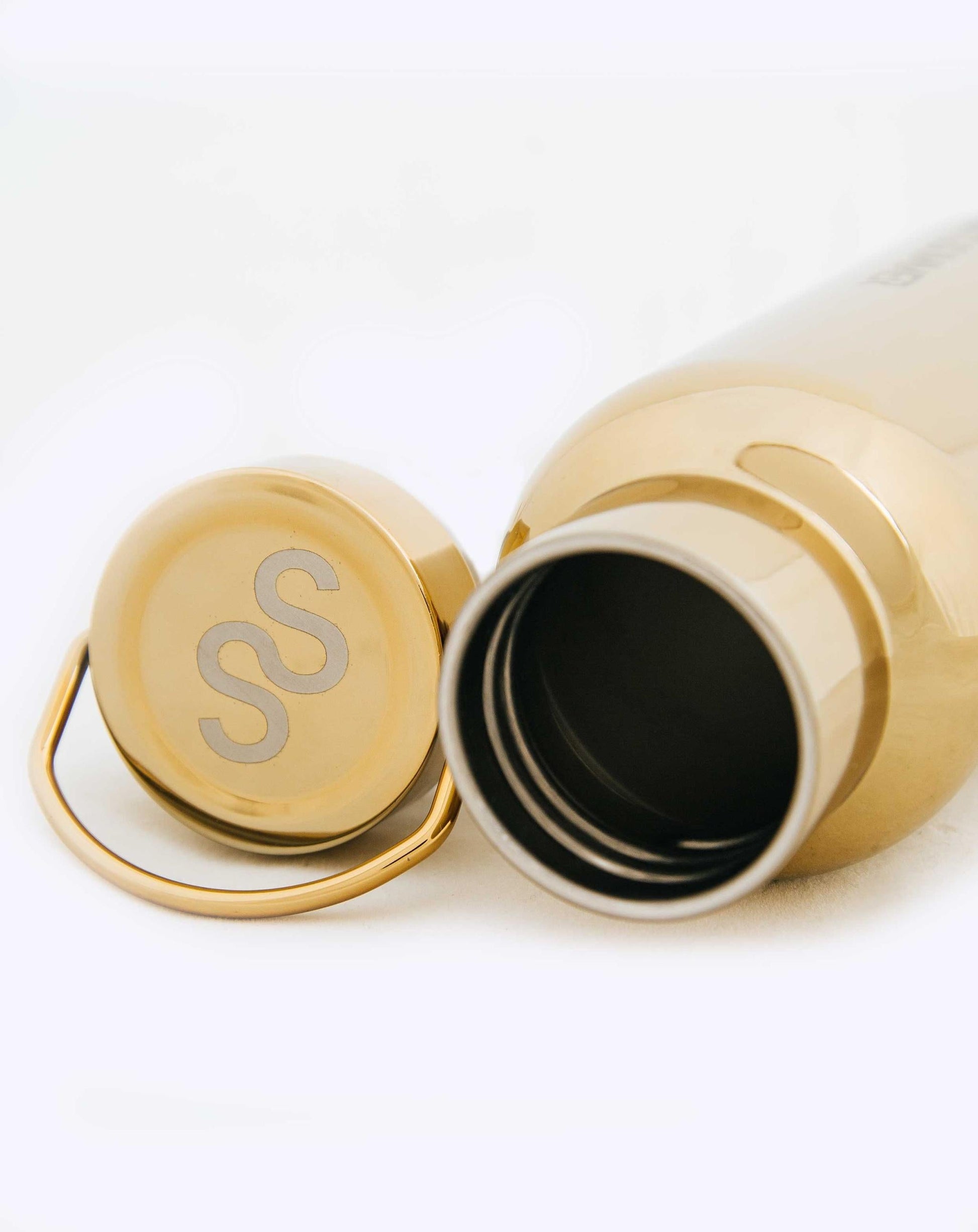 Unisex Gold Water Bottle 4 | SAINT&SUMMER
