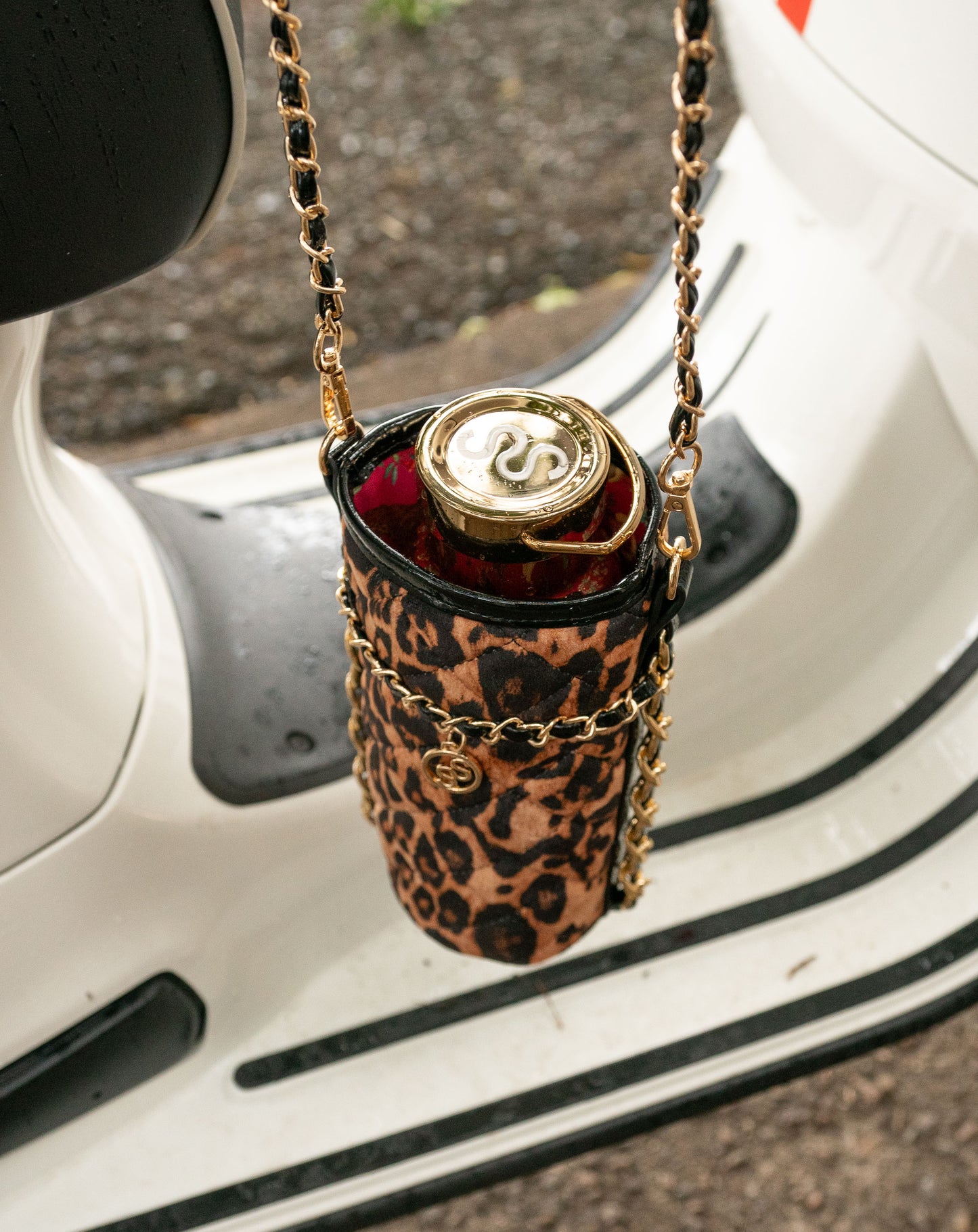 Folle Patent Bottle Pouch